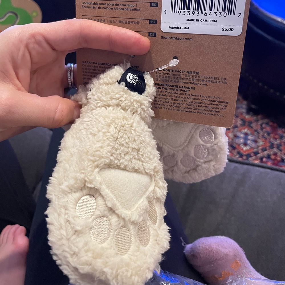 NWT baby bear mittens